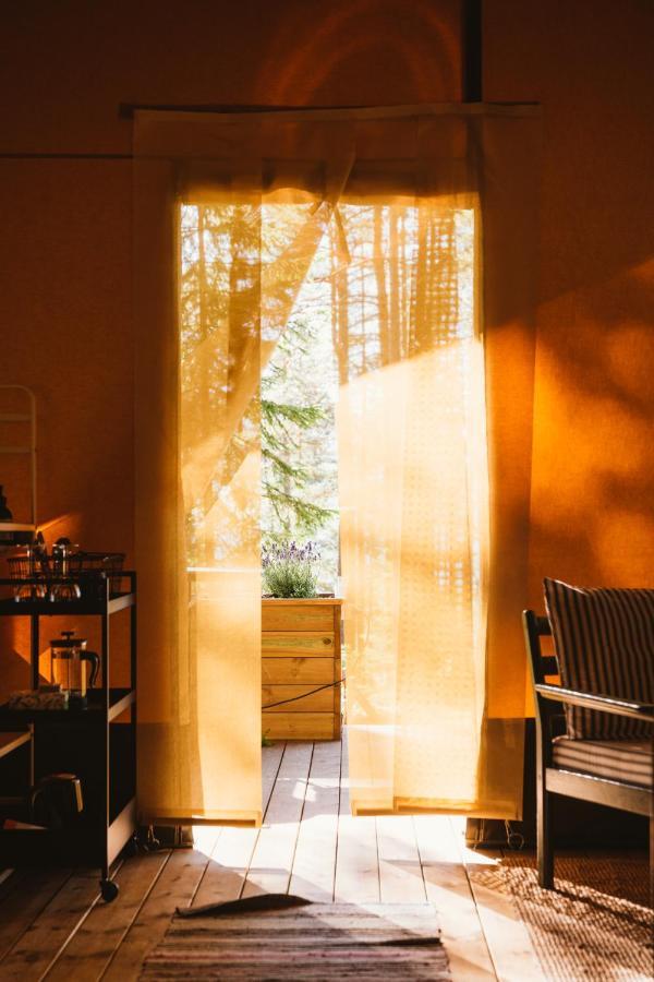 Breiva Gjestegaard Og Glamping 伯 外观 照片