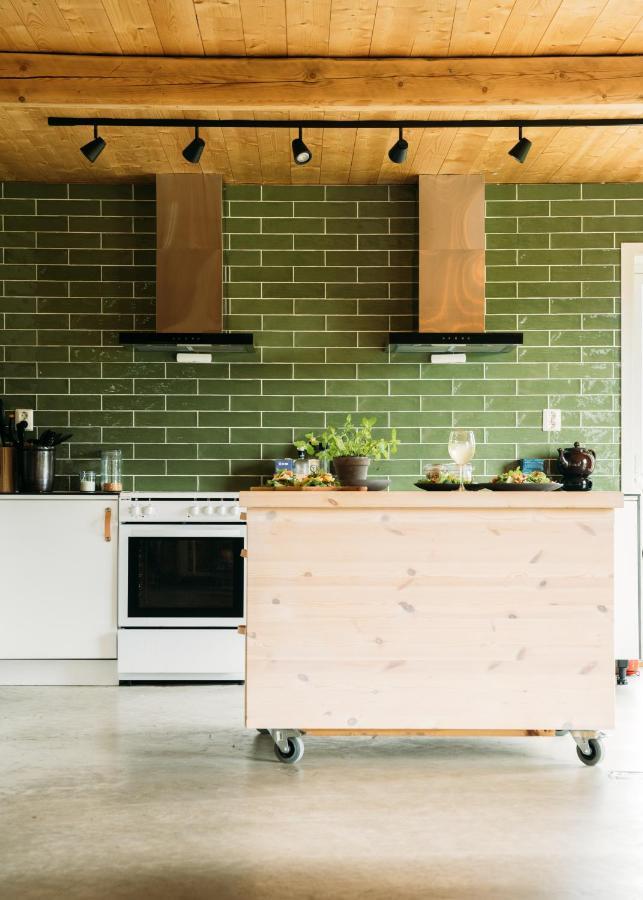 Breiva Gjestegaard Og Glamping 伯 外观 照片